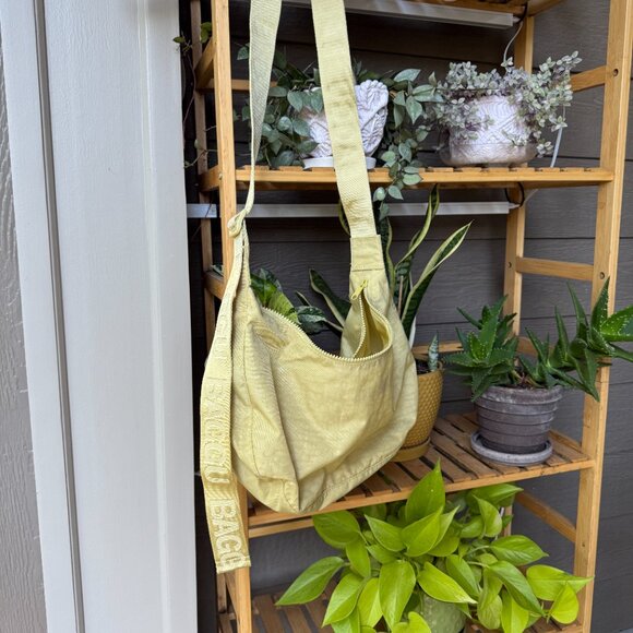 Baggu Medium Nylon Crescent Bag Butter - Picture 9 of 9